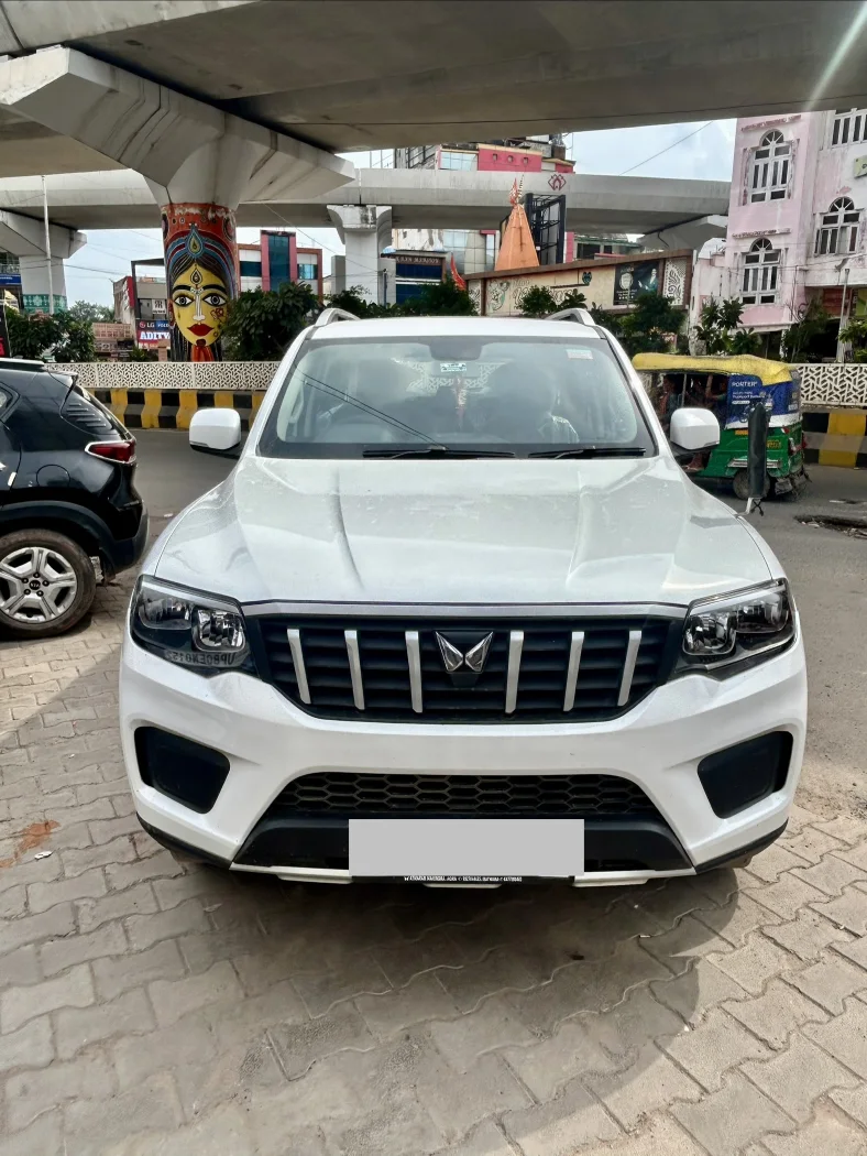Mahindra Scorpion N Z6 self drive car